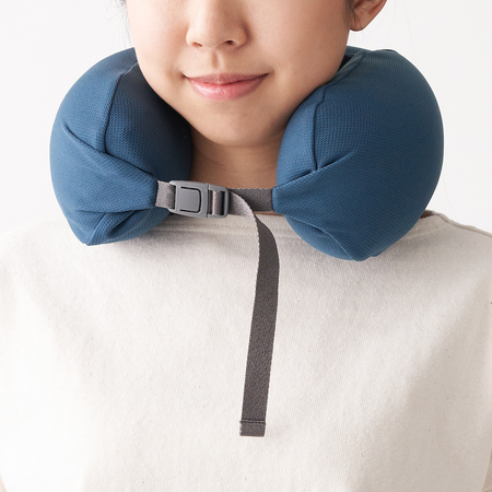 Muji neck pillow with hood online