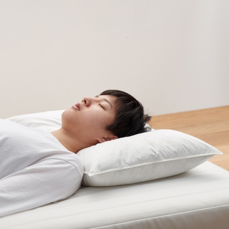 Muji feather pillow store