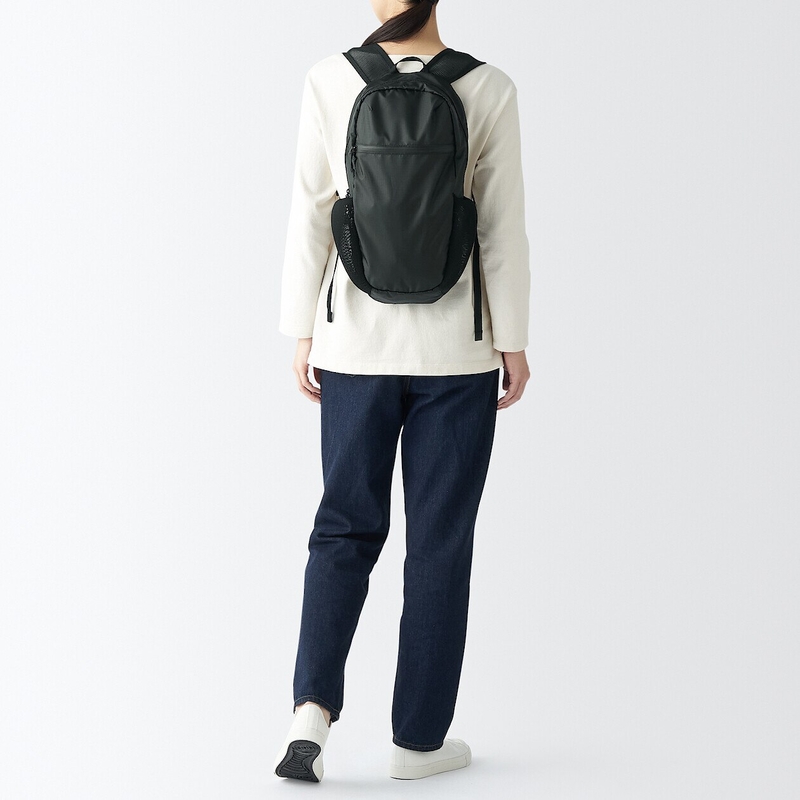 One strap deals mesh backpack