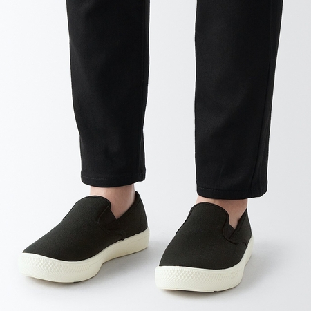 Muji slip on shop