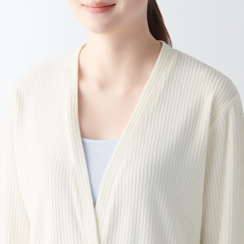 Long store cardigan white